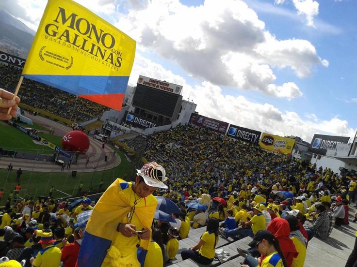 1002432_658694374144862_1473314441_n