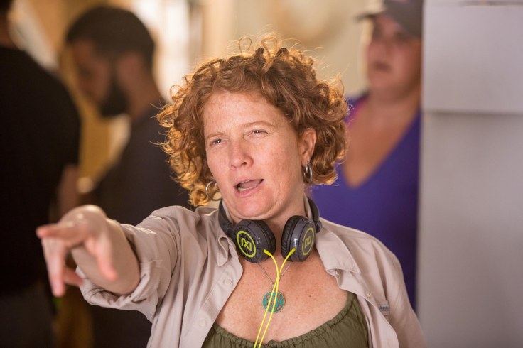 CARLA CAVINA - DIRECTORA